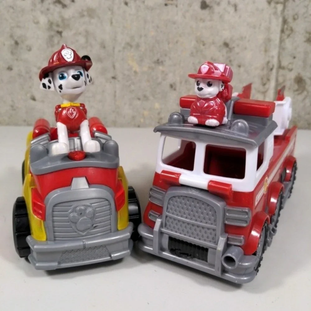 Paw Patrol Marshall Fire Truck Lot Ultimate & Vehicle 2 Figure 2018 Spin Master